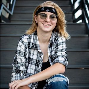 Meet your Posher, Maec